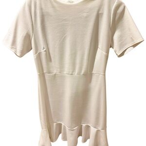 2Hearts Elegant White Short Sleeve Dress - EUC - Medium